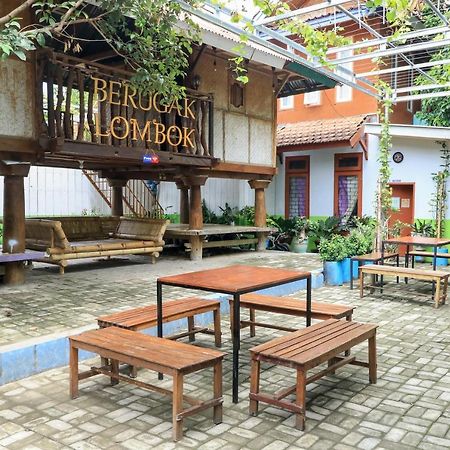 Guest House Rumah Lombok Syariah Mataram Exteriör bild