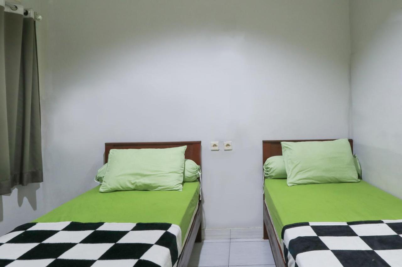 Guest House Rumah Lombok Syariah Mataram Exteriör bild