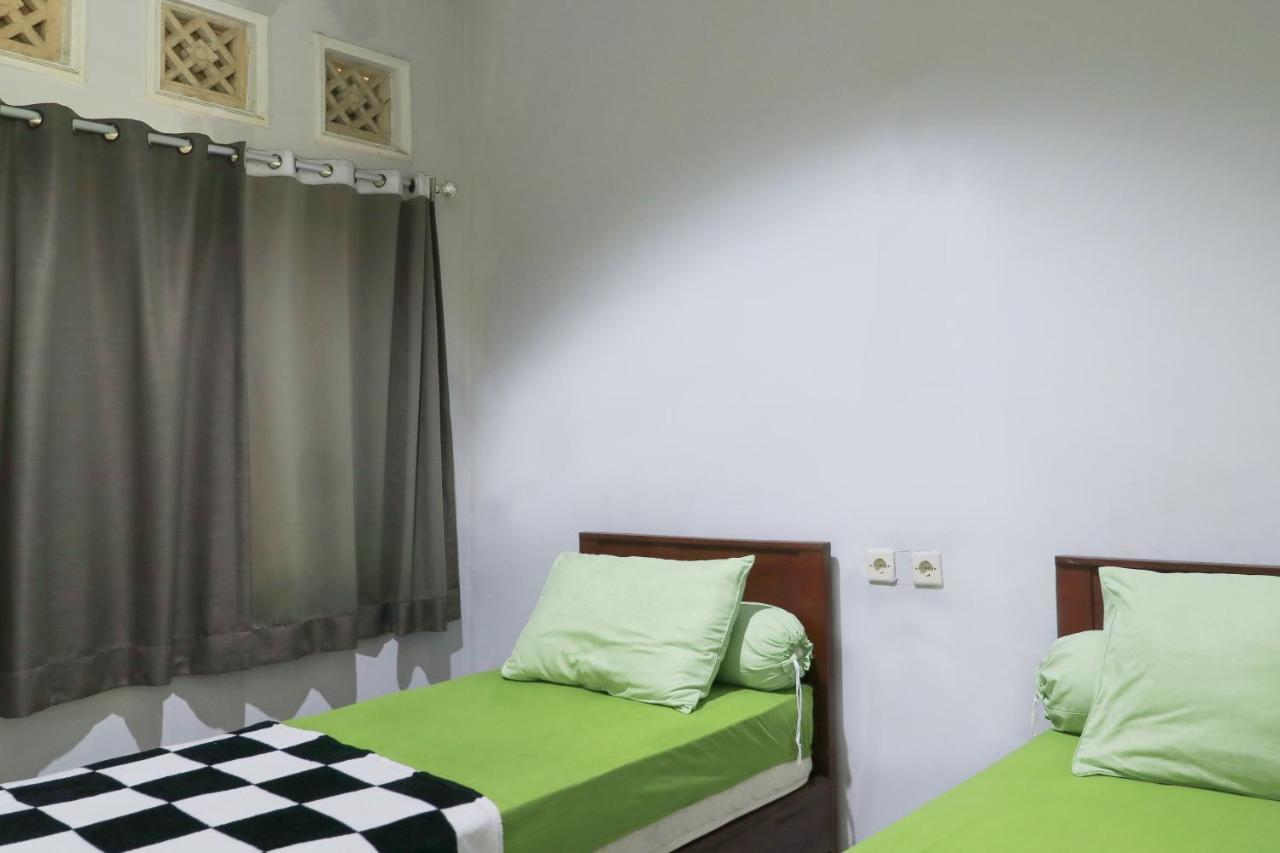 Guest House Rumah Lombok Syariah Mataram Exteriör bild