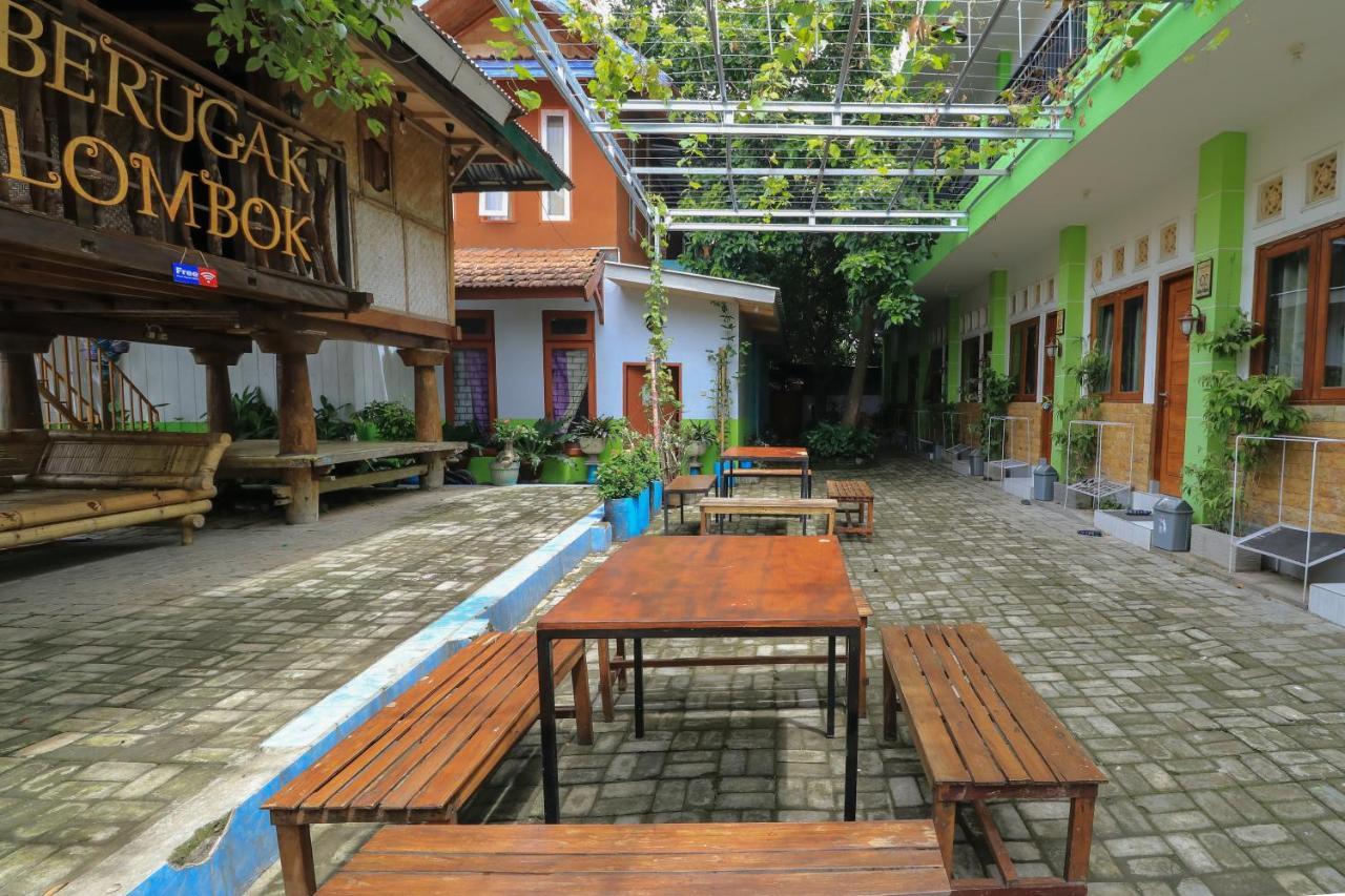 Guest House Rumah Lombok Syariah Mataram Exteriör bild