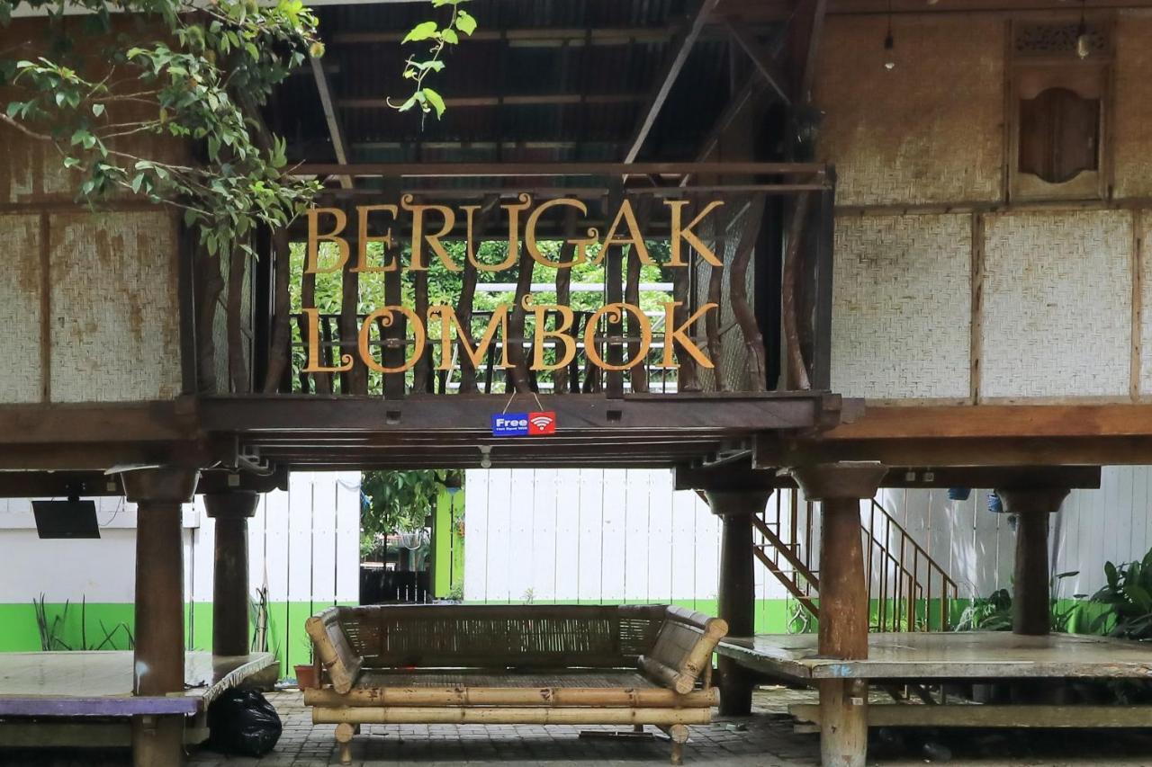 Guest House Rumah Lombok Syariah Mataram Exteriör bild